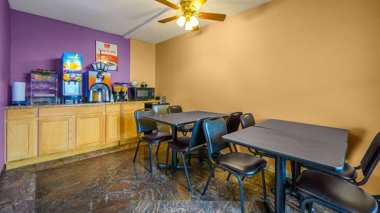 <b>Econo Lodge Decatur South Restaurant</b>. Images powered by <a href="https://iceportal.shijigroup.com/" title="IcePortal" target="_blank">IcePortal</a>.