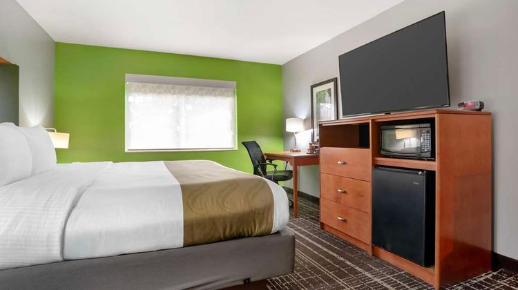 Quality Inn & Suites-Highway 280 Suite