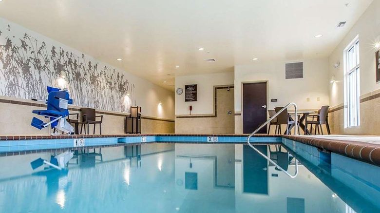 <b>Sleep Inn & Suites, Jasper Pool</b>. Images powered by <a href="https://iceportal.shijigroup.com/" title="IcePortal" target="_blank">IcePortal</a>.