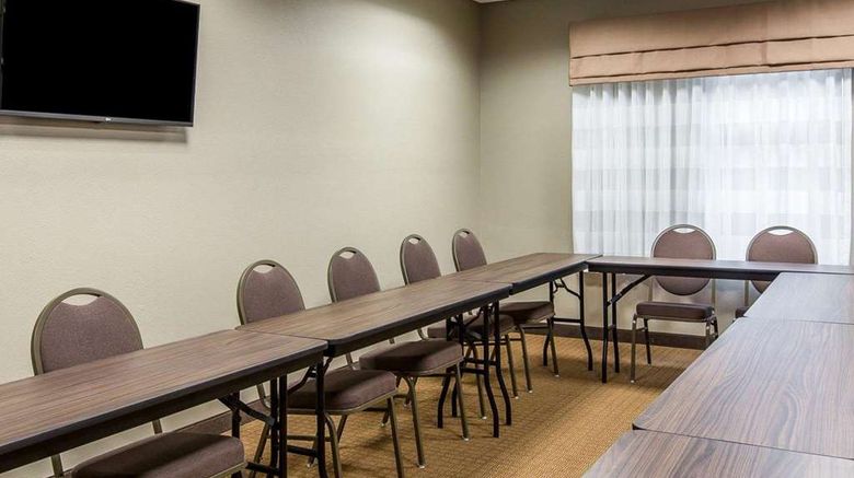 <b>Sleep Inn & Suites, Jasper Meeting</b>. Images powered by <a href="https://iceportal.shijigroup.com/" title="IcePortal" target="_blank">IcePortal</a>.
