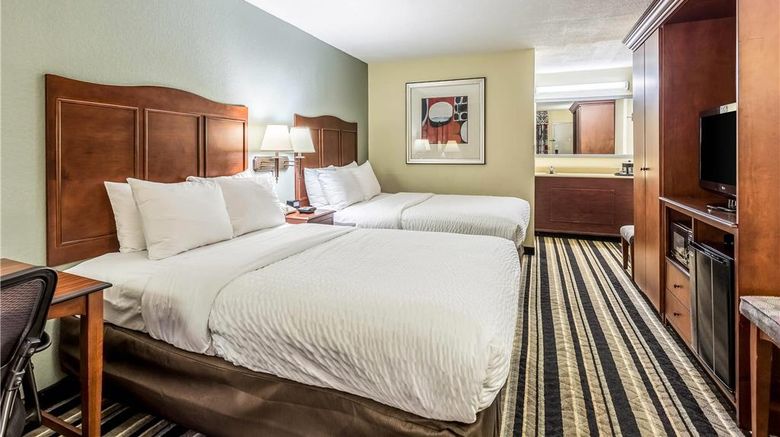 <b>Clarion Inn Huntsville Suite</b>. Images powered by <a href="https://iceportal.shijigroup.com/" title="IcePortal" target="_blank">IcePortal</a>.