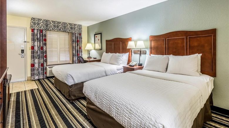 <b>Clarion Inn Huntsville Suite</b>. Images powered by <a href="https://iceportal.shijigroup.com/" title="IcePortal" target="_blank">IcePortal</a>.