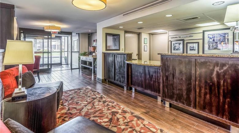 <b>Clarion Inn Huntsville Lobby</b>. Images powered by <a href="https://iceportal.shijigroup.com/" title="IcePortal" target="_blank">IcePortal</a>.