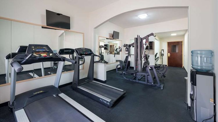 Quality Inn & Suites Huntsville Health