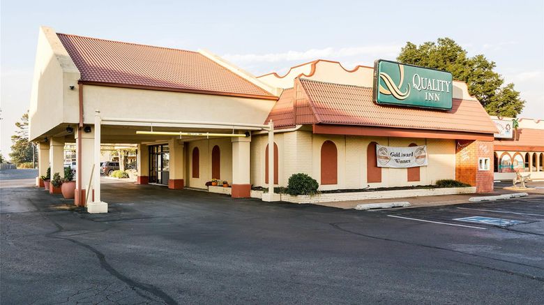 <b>Quality Inn Exterior</b>. Images powered by <a href="https://iceportal.shijigroup.com/" title="IcePortal" target="_blank">IcePortal</a>.