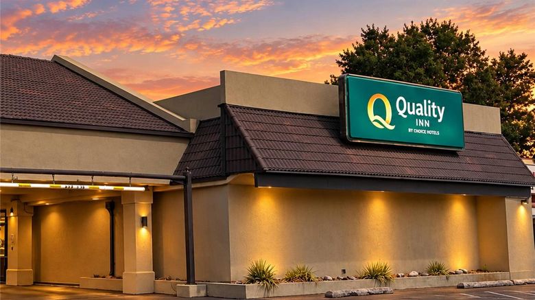<b>Quality Inn Exterior</b>. Images powered by <a href="https://iceportal.shijigroup.com/" title="IcePortal" target="_blank">IcePortal</a>.