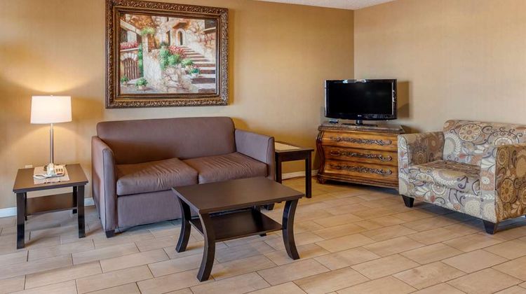 Quality Inn Lobby
