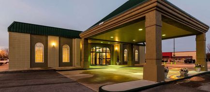Quality Inn Exterior