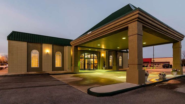 Quality Inn Exterior