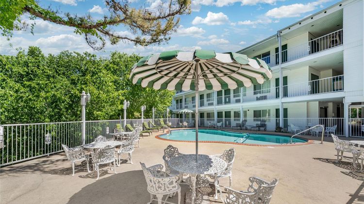 Quality Inn Eureka Springs Pool