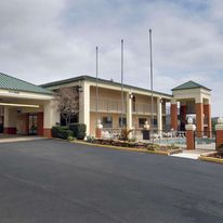 Quality Inn and Suites Clarksville