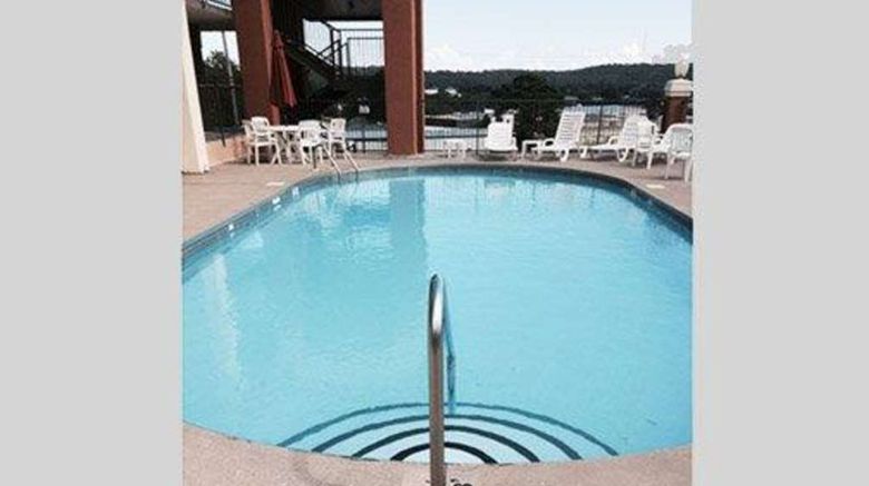 <b>Quality Inn and Suites Clarksville Pool</b>. Images powered by <a href="https://iceportal.shijigroup.com/" title="IcePortal" target="_blank">IcePortal</a>.