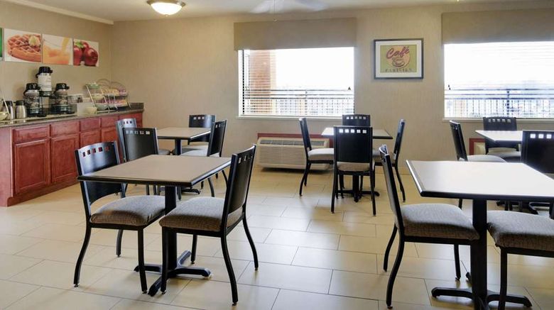 <b>Quality Inn and Suites Clarksville Restaurant</b>. Images powered by <a href="https://iceportal.shijigroup.com/" title="IcePortal" target="_blank">IcePortal</a>.