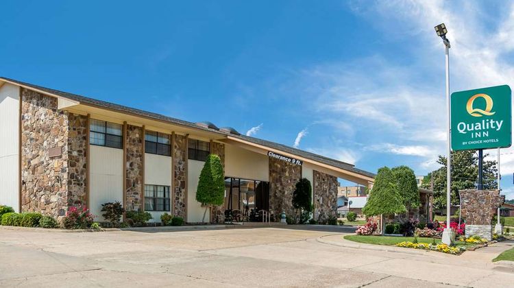 Quality Inn Magnolia Exterior