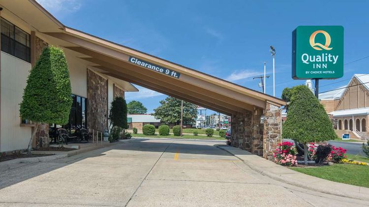 Quality Inn Magnolia Exterior