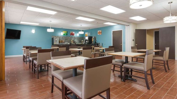 Quality Inn Magnolia Restaurant