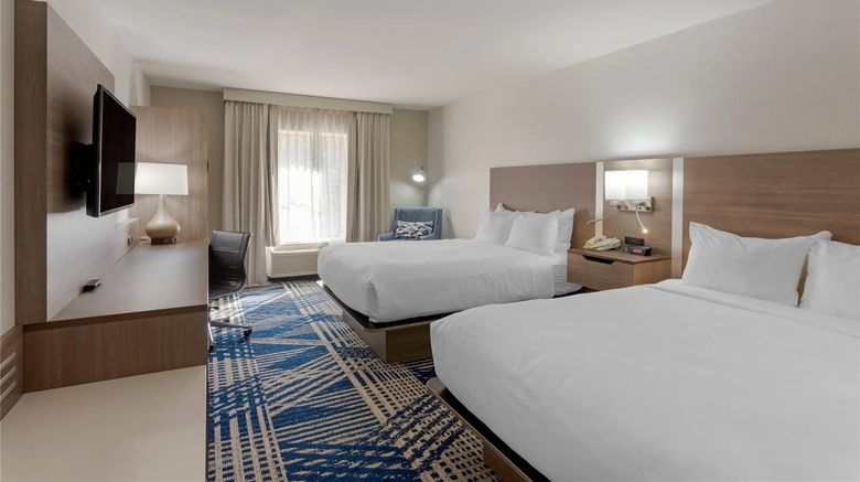 <b>Comfort Inn & Suites Room</b>. Images powered by <a href="https://iceportal.shijigroup.com/" title="IcePortal" target="_blank">IcePortal</a>.