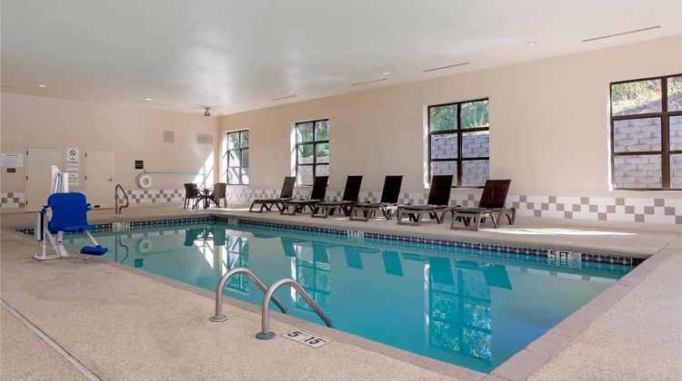 Comfort Inn & Suites Pool