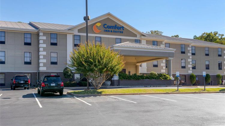 Comfort Inn & Suites Exterior