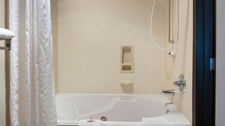 <b>Comfort Inn Suite</b>. Images powered by <a href="https://iceportal.shijigroup.com/" title="IcePortal" target="_blank">IcePortal</a>.