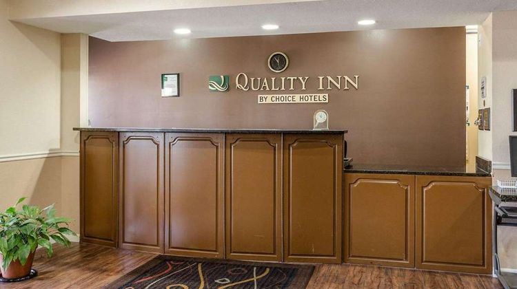 Quality Inn Downtown Pool