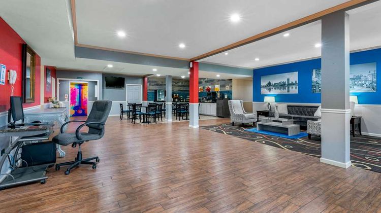Quality Inn Downtown Lobby