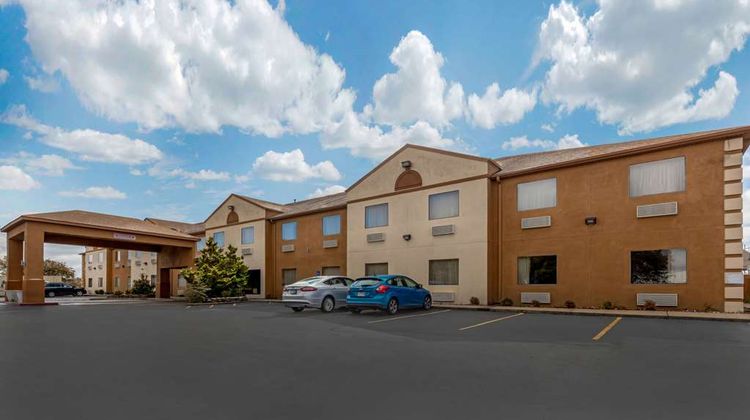 Quality Inn Downtown Exterior