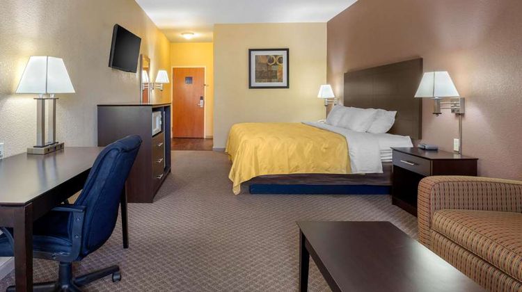 Quality Inn Downtown Room
