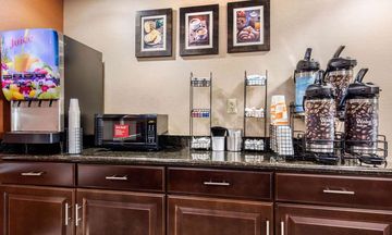 Comfort Inn & Suites