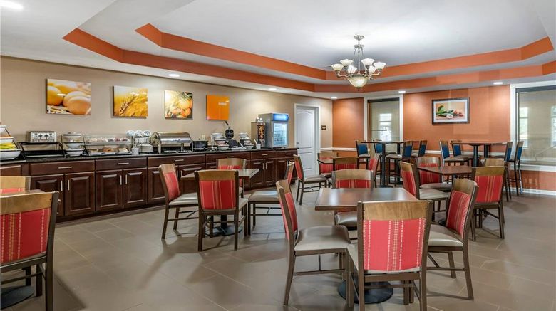 <b>Comfort Inn & Suites Restaurant</b>. Images powered by <a href="https://iceportal.shijigroup.com/" title="IcePortal" target="_blank">IcePortal</a>.