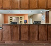 Comfort Inn & Suites Lobby