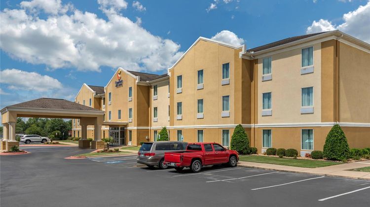 Comfort Inn & Suites Exterior