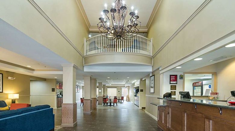 <b>Quality Suites Springdale Lobby</b>. Images powered by <a href="https://iceportal.shijigroup.com/" title="IcePortal" target="_blank">IcePortal</a>.