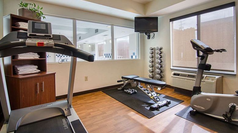 <b>Quality Suites Springdale Health</b>. Images powered by <a href="https://iceportal.shijigroup.com/" title="IcePortal" target="_blank">IcePortal</a>.