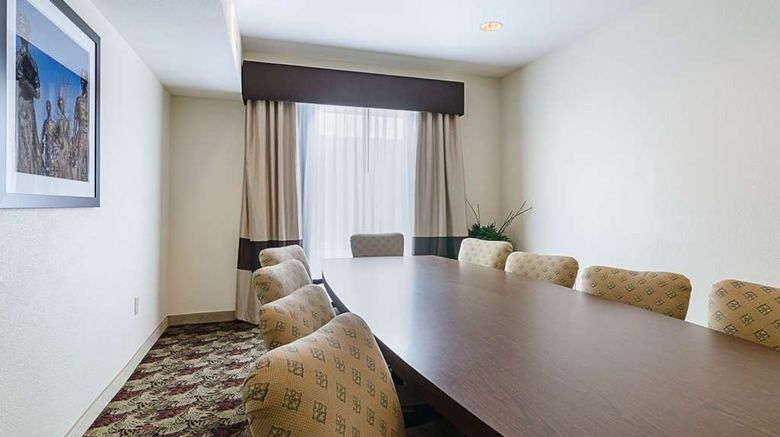 <b>Quality Suites Springdale Meeting</b>. Images powered by <a href="https://iceportal.shijigroup.com/" title="IcePortal" target="_blank">IcePortal</a>.