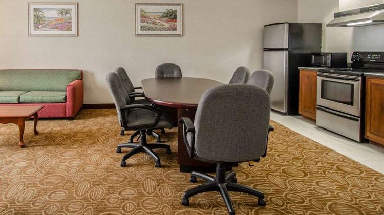 Sleep Inn & Suites Suite