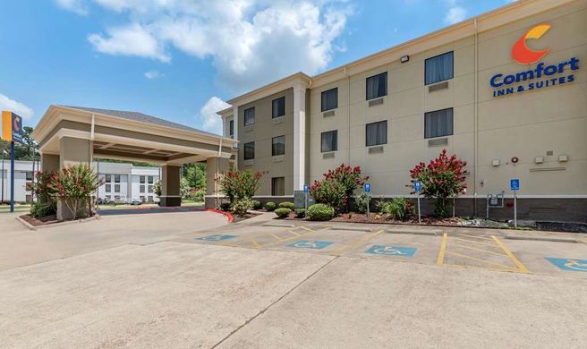 Comfort Inn and Suites El Dorado Exterior