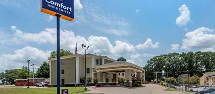 Comfort Inn and Suites El Dorado Exterior