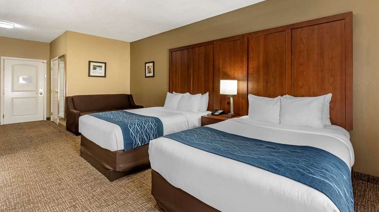 <b>Comfort Inn and Suites El Dorado Room</b>. Images powered by <a href="https://iceportal.shijigroup.com/" title="IcePortal" target="_blank">IcePortal</a>.