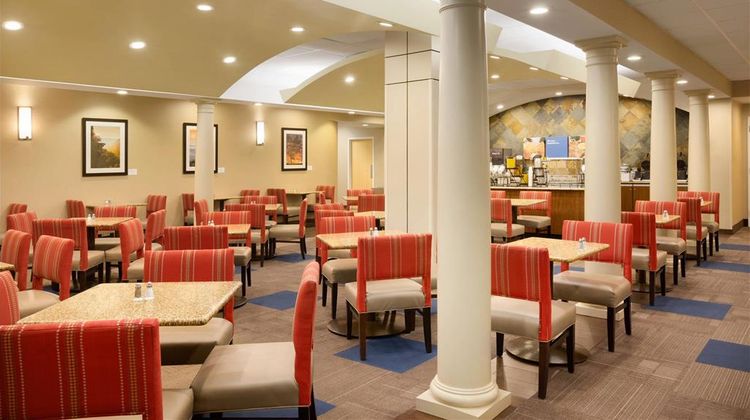 Comfort Inn & Suites Presidential Restaurant