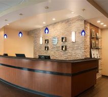 Comfort Inn & Suites Presidential Lobby