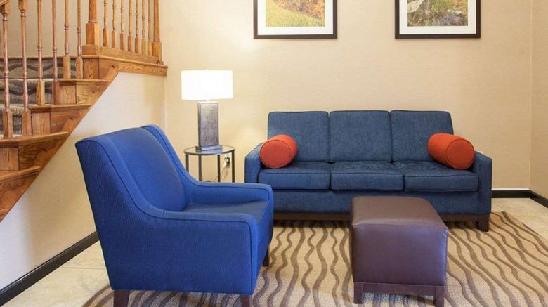 <b>Quality Inn & Suites 1-40 East Lobby</b>. Images powered by <a href="https://iceportal.shijigroup.com/" title="IcePortal" target="_blank">IcePortal</a>.