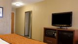 Quality Inn & Suites 1-40 East Room