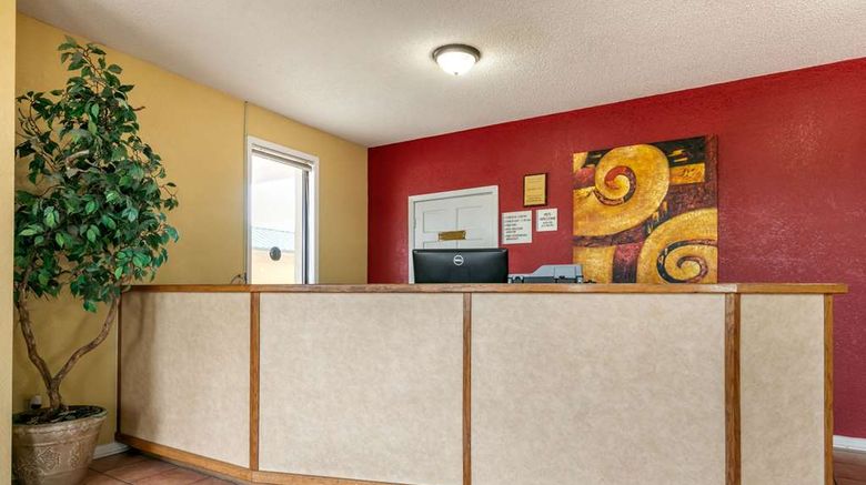 <b>Econo Lodge Lobby</b>. Images powered by <a href="https://iceportal.shijigroup.com/" title="IcePortal" target="_blank">IcePortal</a>.