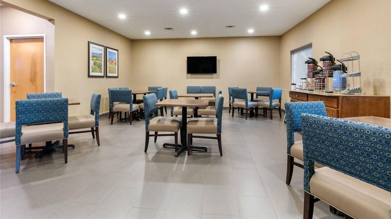 <b>Comfort Suites, Batesville Restaurant</b>. Images powered by <a href="https://iceportal.shijigroup.com/" title="IcePortal" target="_blank">IcePortal</a>.