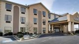 <b>Quality Inn & Suuites Exterior</b>. Images powered by <a href="https://iceportal.shijigroup.com/" title="IcePortal" target="_blank">IcePortal</a>.