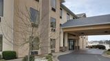 <b>Quality Inn & Suuites Exterior</b>. Images powered by <a href="https://iceportal.shijigroup.com/" title="IcePortal" target="_blank">IcePortal</a>.