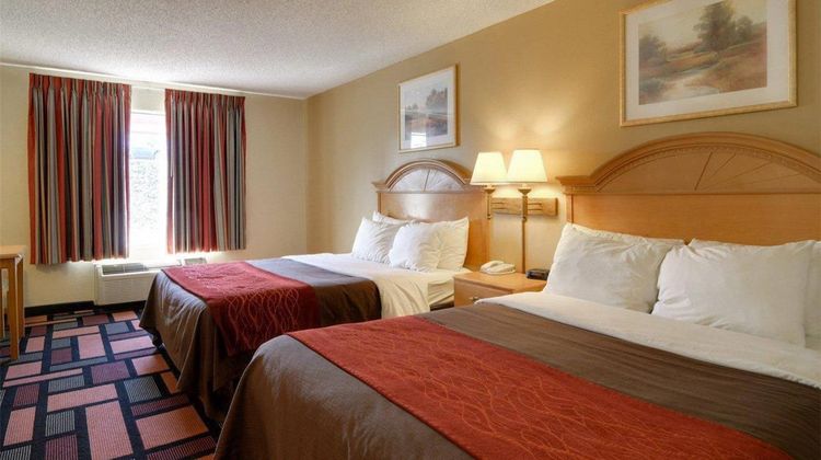 Quality Inn & Suuites Room