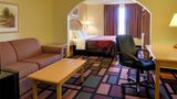 <b>Quality Inn & Suuites Suite</b>. Images powered by <a href="https://iceportal.shijigroup.com/" title="IcePortal" target="_blank">IcePortal</a>.