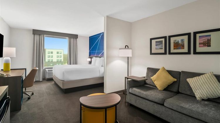 Comfort Suites Suite